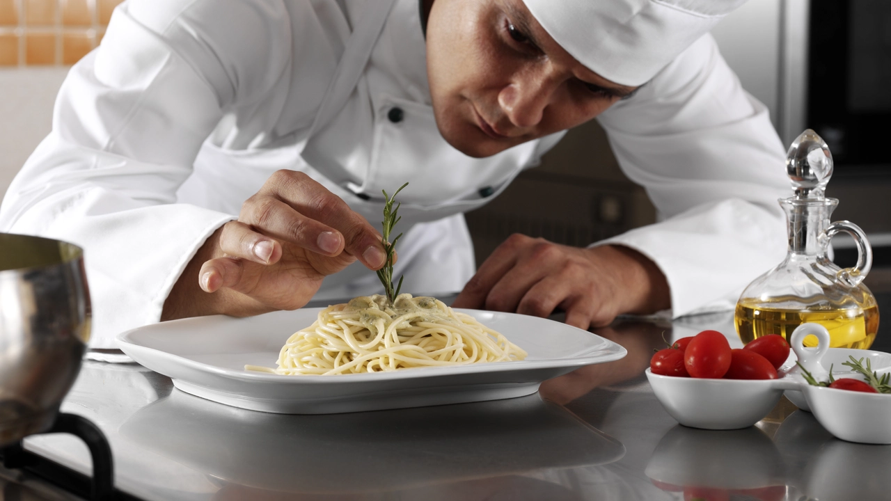 What are the things taught in the culinary arts course?
